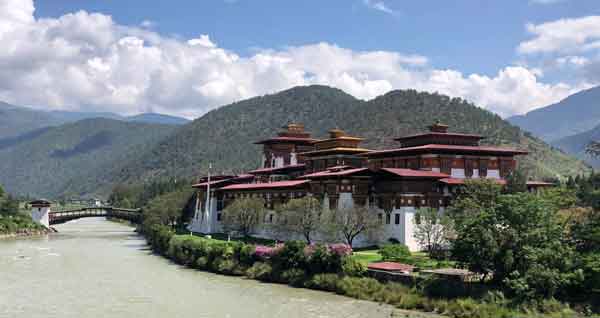 Bhutan photography tour itinerary includes visit to the beautiful Punakha Dzong.