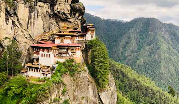 Tiger's Nest monastery 04.