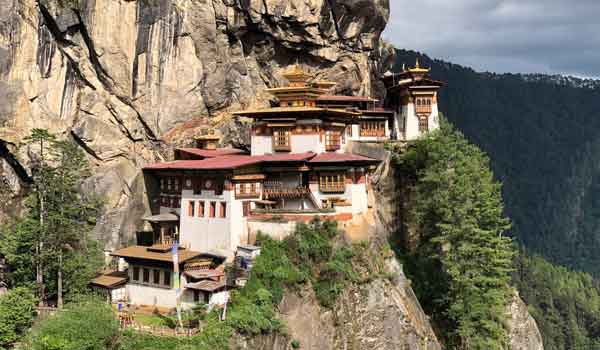 Tiger's Nest monastery 02.