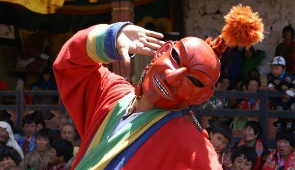 A clown entertaining the crowd at Haa summer festival