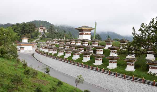 The Dochula pass (3140 m), highlight of Bhutan honeymoon tour itinerary for 10 days