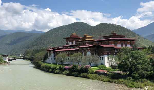 The top sightseeing of Jomolhari trek Bhutan itinerary is Punakha Dzong (1646)