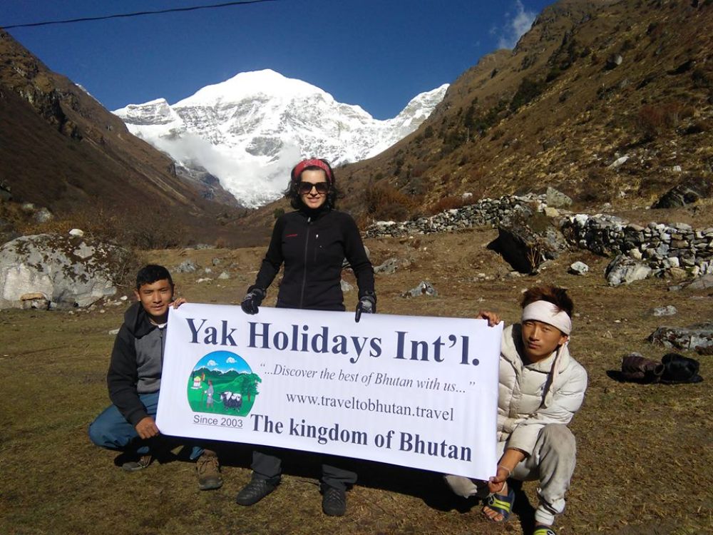 Pilar's travel to Bhutan from Spain.