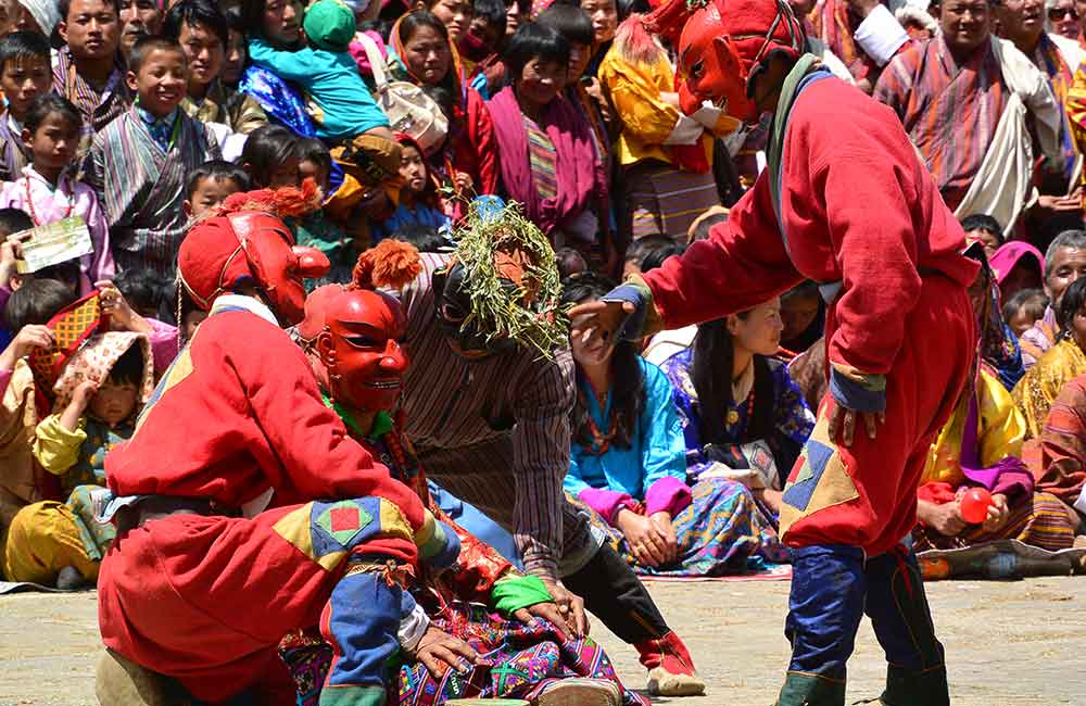 Talo tshechu in Punakha.